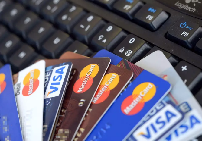 Как использовать кредитную карту с выгодой?