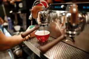 Выбор кофемашины для кофейни: ключевые моменты