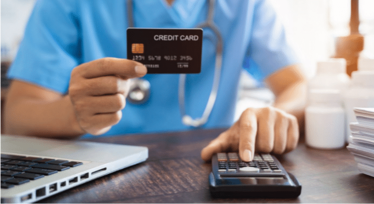 Навязали кредит на медицинские услуги: что делать и как расторгнуть договор?