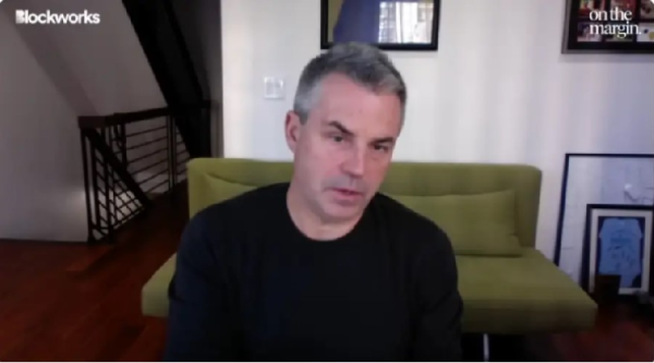 Ерік Балчунас: Інвестори продовжують вкладатися в біткоін-ETF