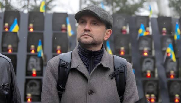 Розбудова української національної самобутності зміцнила країну. 12 Розбудова української національної самобутності зміцнила країну. 12