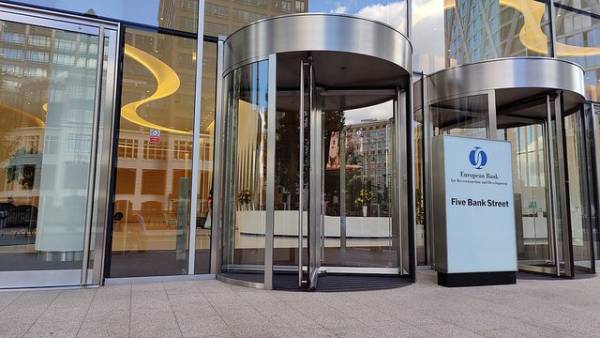 Європейський банк реконструкції та розвитку виділить Elementum Energy до 70 мільйонів євро на дві нові вітрові електростанції в Україні сумарною потужністю 258 МВт. 5 Європейський банк реконструкції та розвитку виділить Elementum Energy до 70 мільйонів євро на дві нові вітрові електростанції в Україні сумарною потужністю 258 МВт. 5