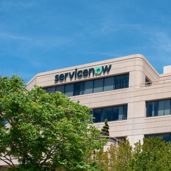 ServiceNow вкладає $40 мільйонів у український фінтех: стратегічний крок для домінування на ринку