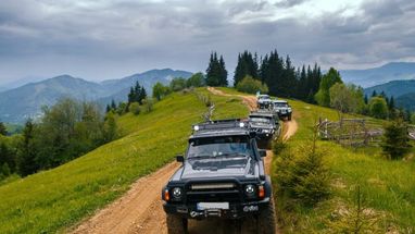Суттєві збитки довкіллю від нелегального джипінгу у заповідниках сягнули майже 1,4 мільйона гривень.