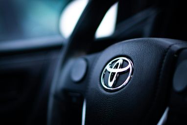 Toyota створює інтелектуальну трансмісію