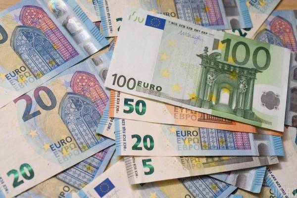 Банківські скандали, курс гривні та нові права для цивільних: головне за четвер 5 Банківські скандали, курс гривні та нові права для цивільних: головне за четвер 5