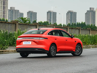 BYD презентував доступну альтернативу Skoda Octavia 5