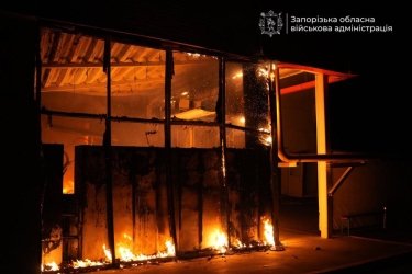 Російський удар зруйнував "Епіцентр" у Запоріжжі 9 Російський удар зруйнував "Епіцентр" у Запоріжжі 9