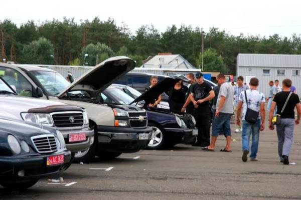 Бізнес, ВВП та авто з Європи: головні новини четверга 8