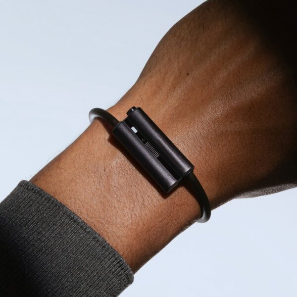 Засновники Fitbit презентували Luffu Link: браслет для здоров’я та безпеки з LTE