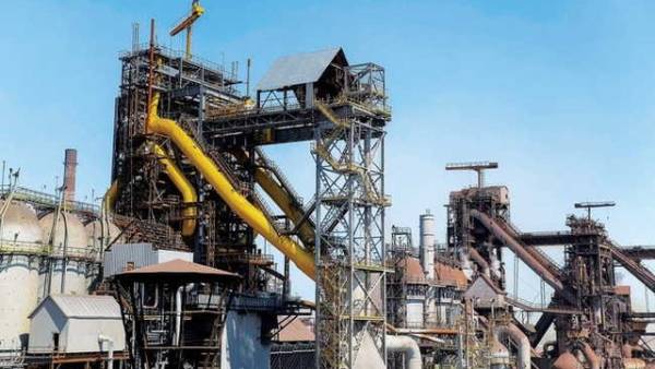 Запоріжсталь” зупинено через обстріли: СЕО про складні умови роботи