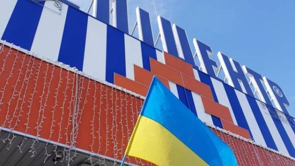 Ворог влучив у два "Епіцентри" на Одещині 2