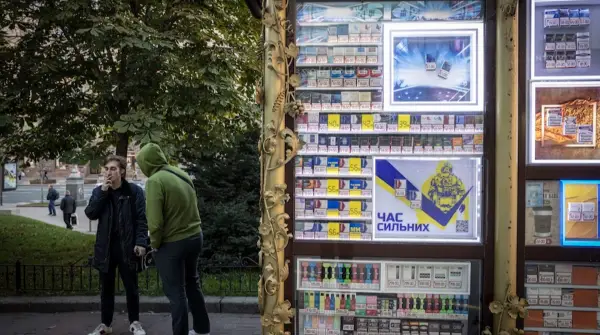 Російські обстріли знищили тютюнові склади: чи чекати дефіциту сигарет 11