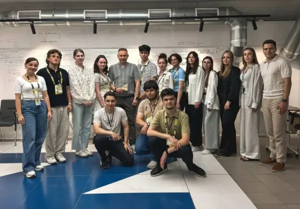 Aurora Students: Як літня школа виховує майбутніх лідерів 5