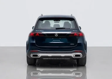Mercedes показав новий сімейний кросовер до прем'єри 5
