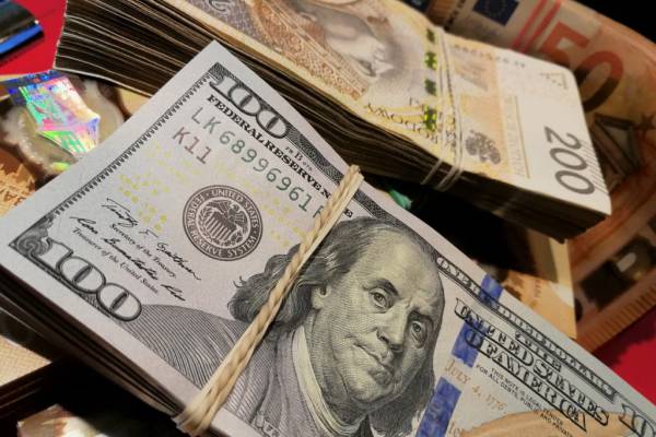 Світовий банк виділяє Україні майже мільярд доларів допомоги
