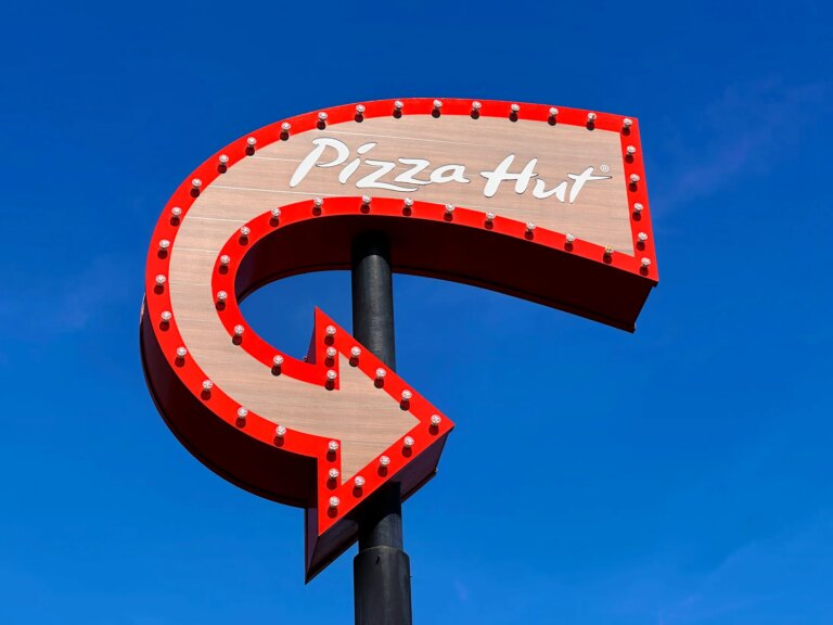 Pizza Hut повертається в приватні руки: план відродження гігантського бренду 48