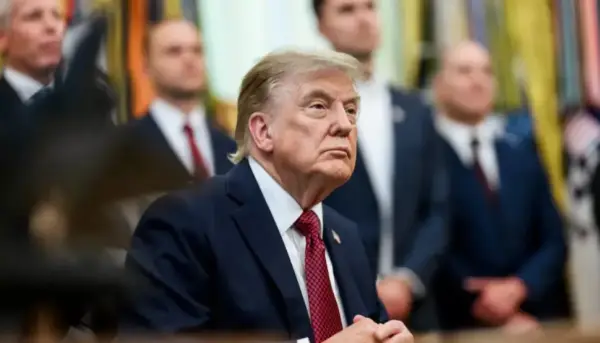 Трамп опублікував фотофейк з Де Ніро на свою користь