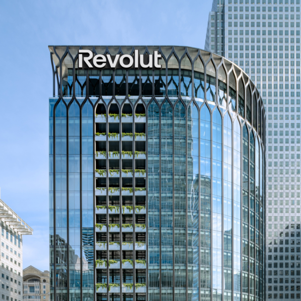 Revolut підтвердив витік даних клієнтів через шахрайські урядові запити