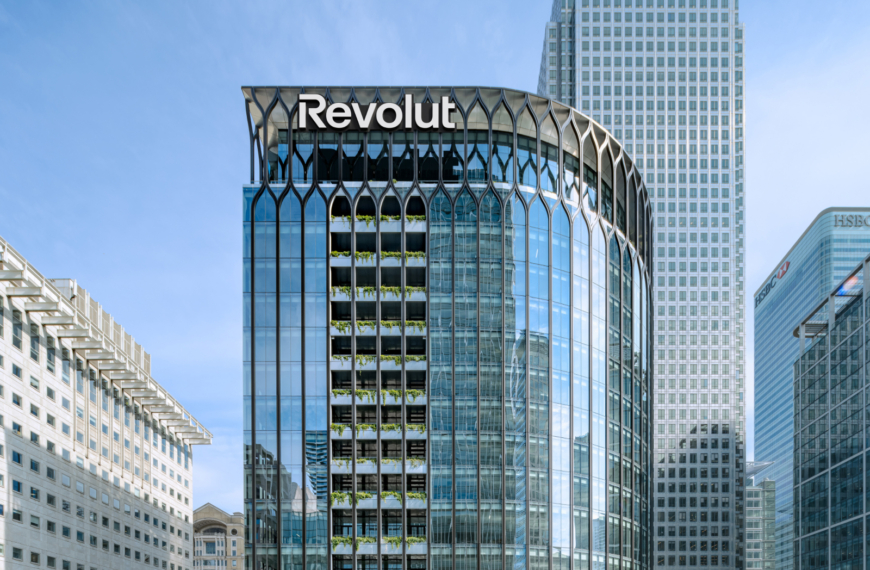 Revolut підтвердив витік даних клієнтів через шахрайські урядові запити