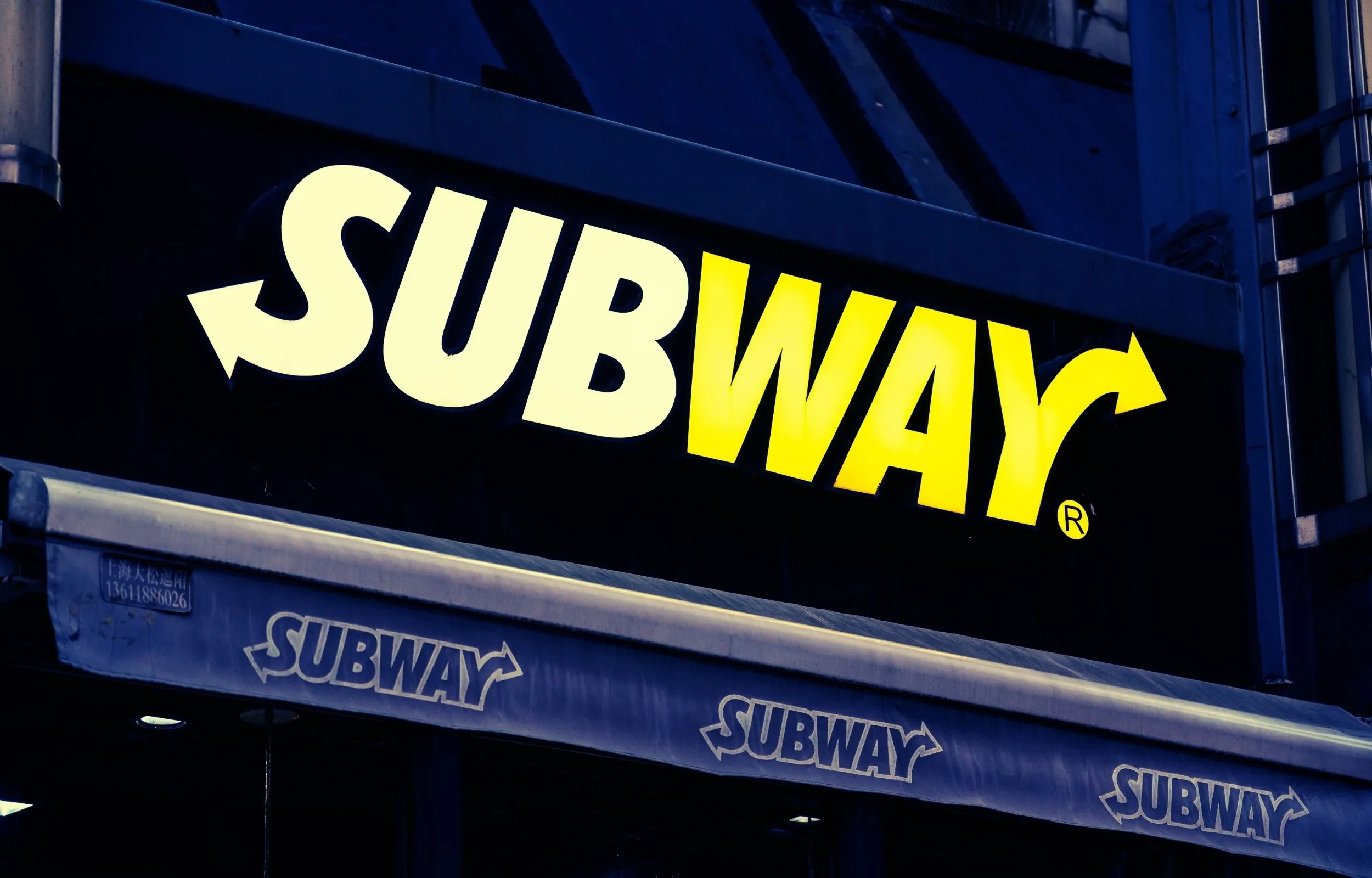 Брат і сестра збагатилися на $80 мільйонів, обманюючи власників Subway 2 Брат і сестра збагатилися на $80 мільйонів, обманюючи власників Subway 2
